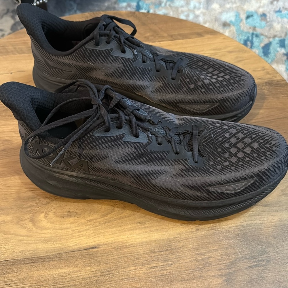 Men’s HOKA Clifton 9 Size 13